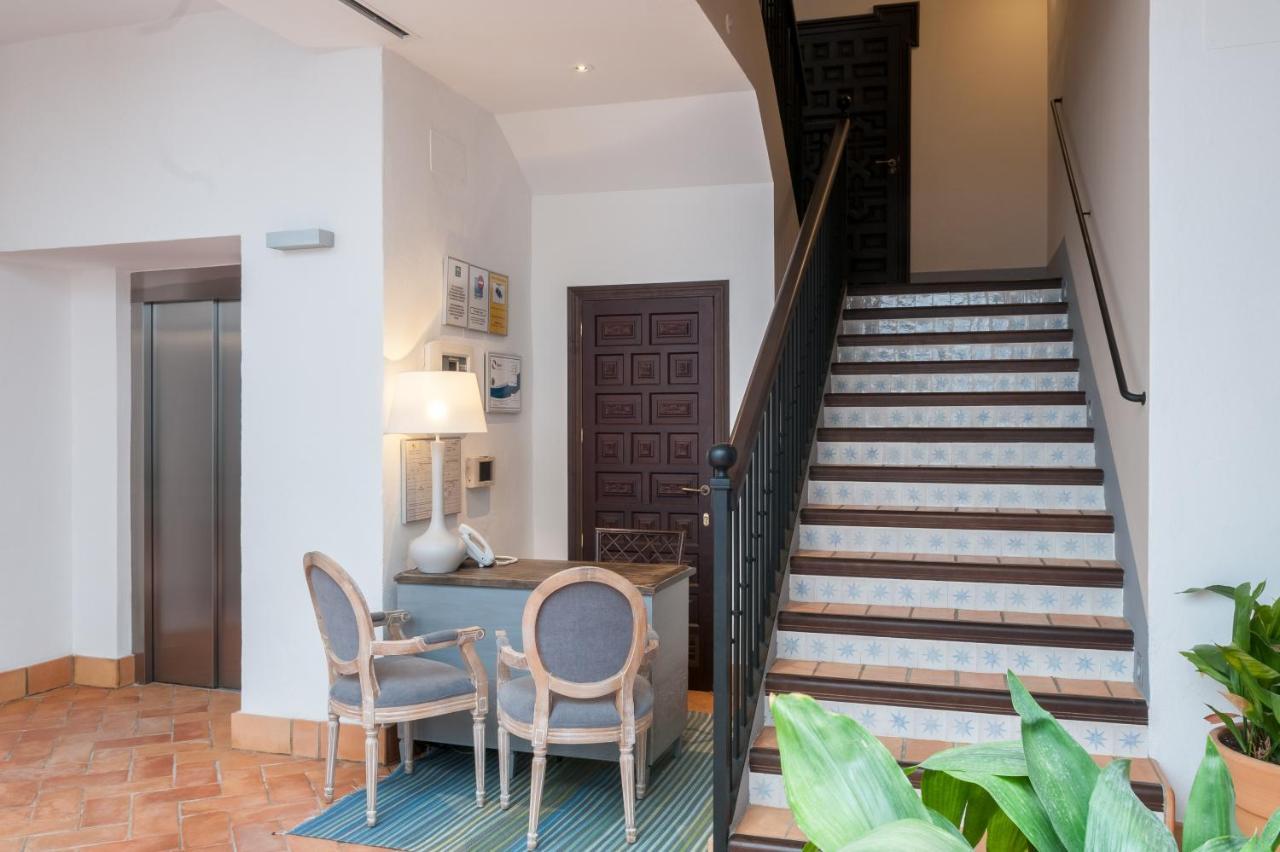 סביליה Suites Murillo Catedral מראה חיצוני תמונה