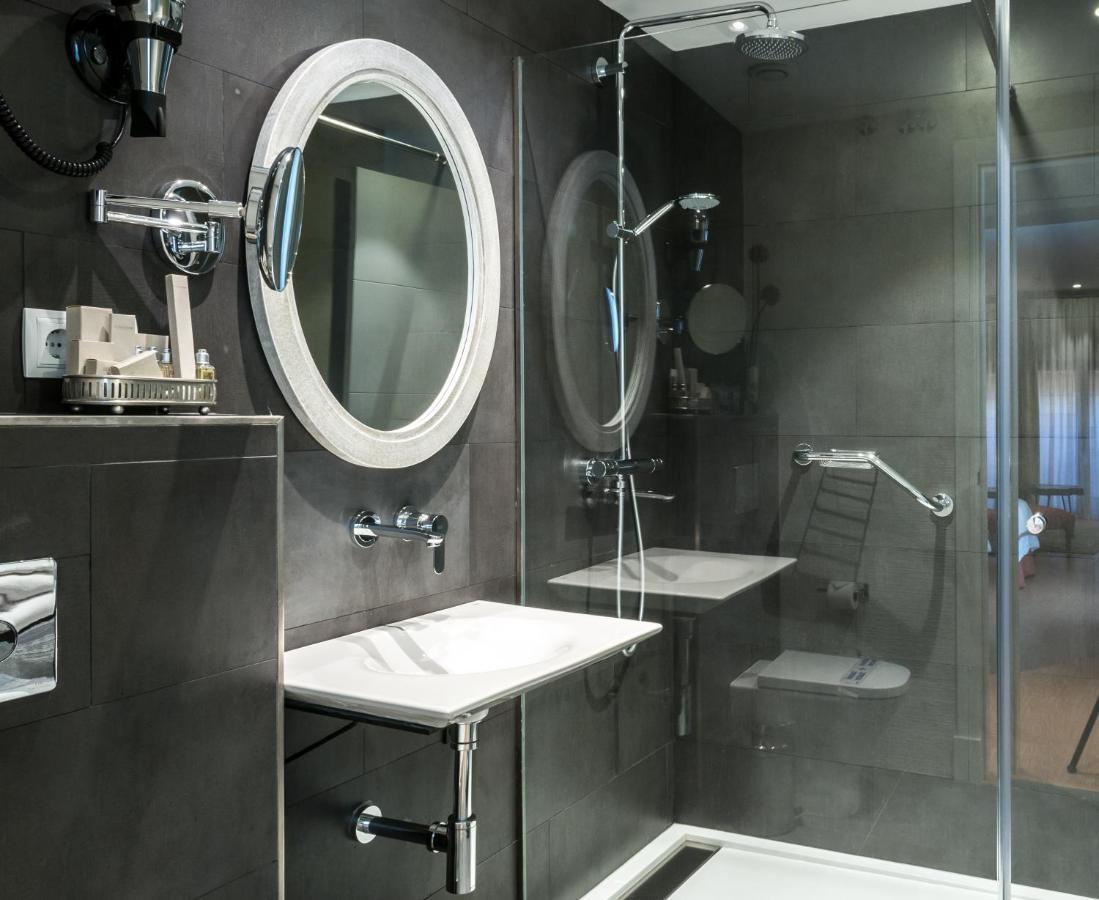 סביליה Suites Murillo Catedral מראה חיצוני תמונה