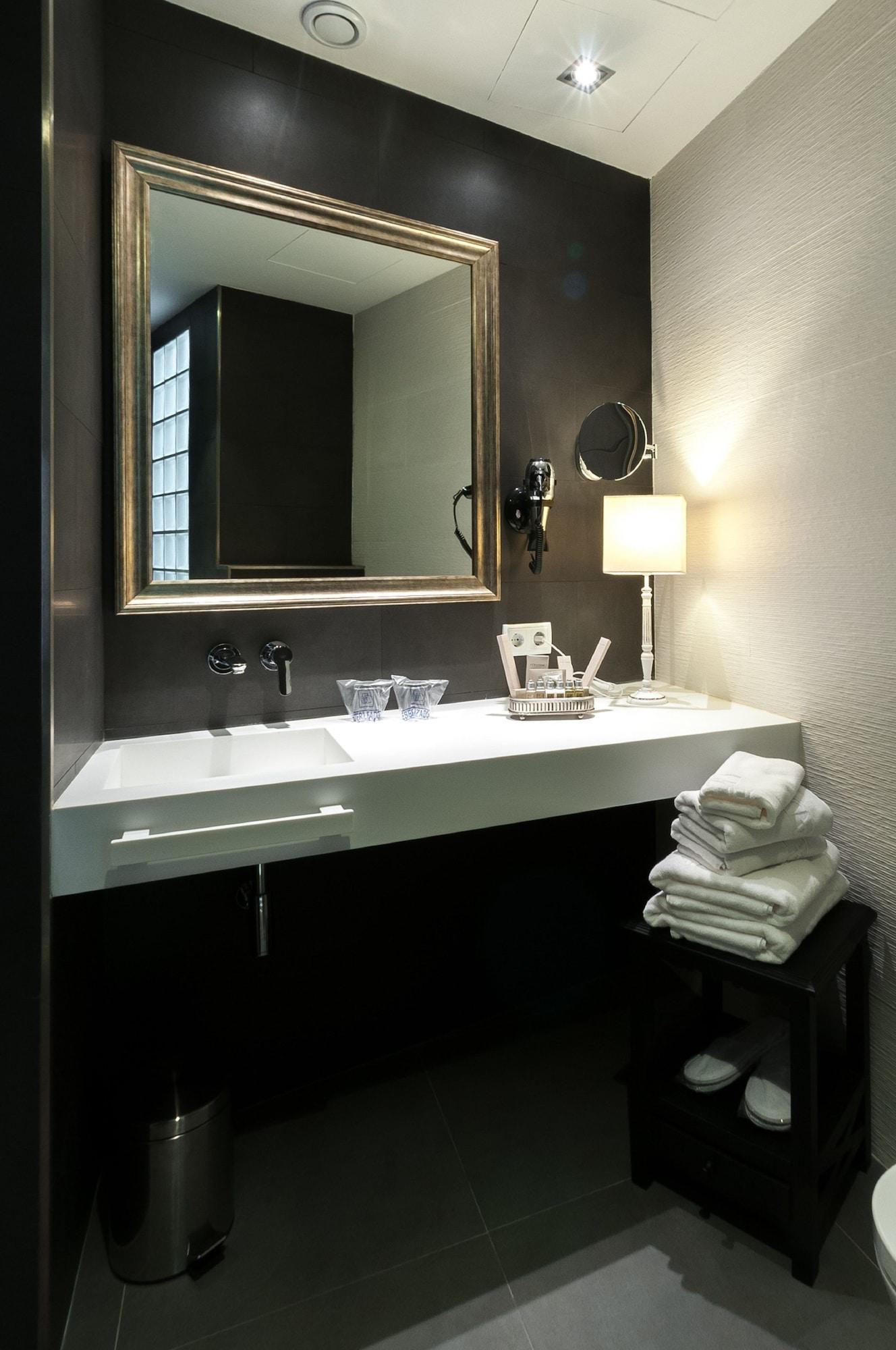 סביליה Suites Murillo Catedral מראה חיצוני תמונה
