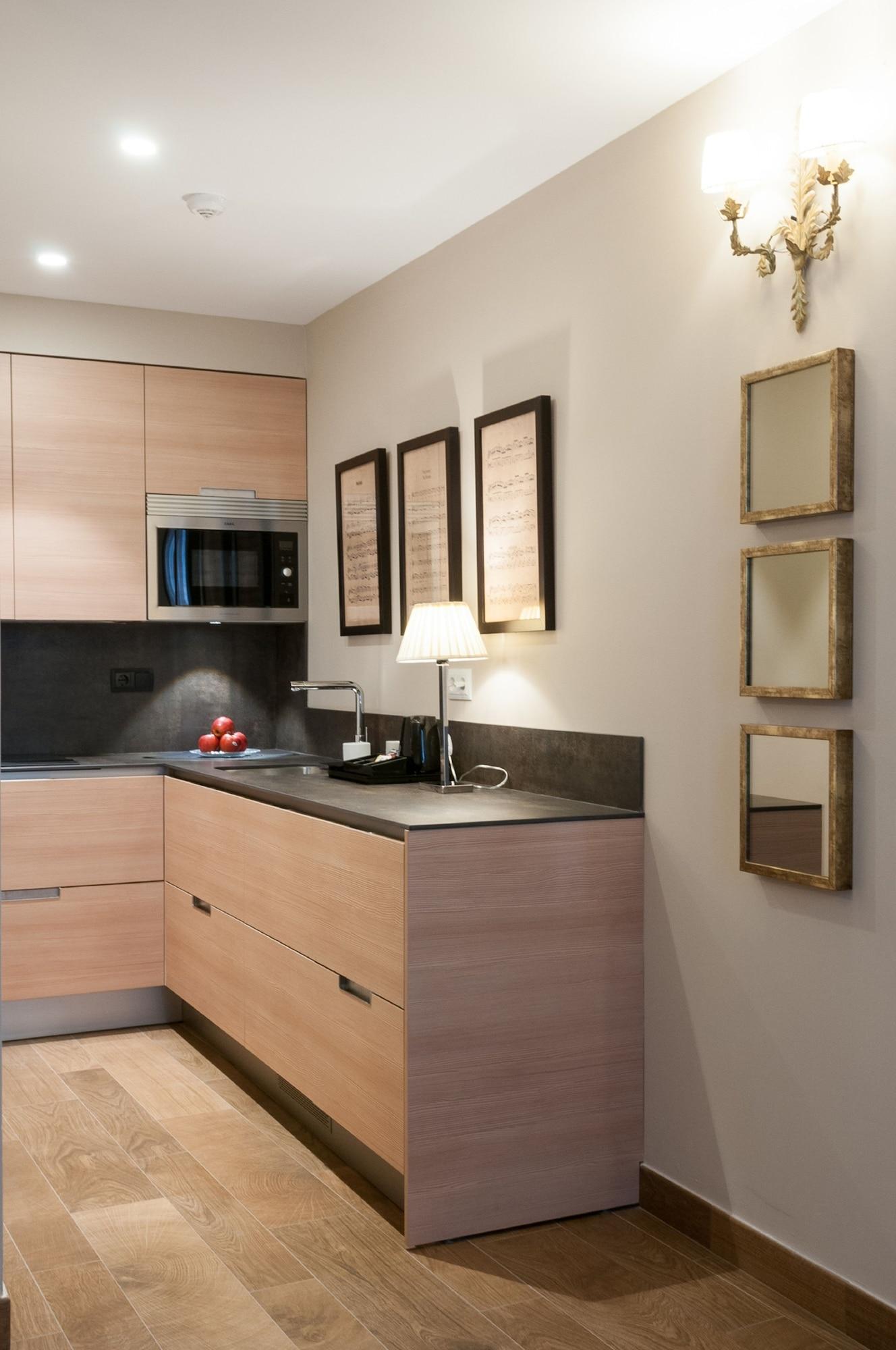 סביליה Suites Murillo Catedral מראה חיצוני תמונה