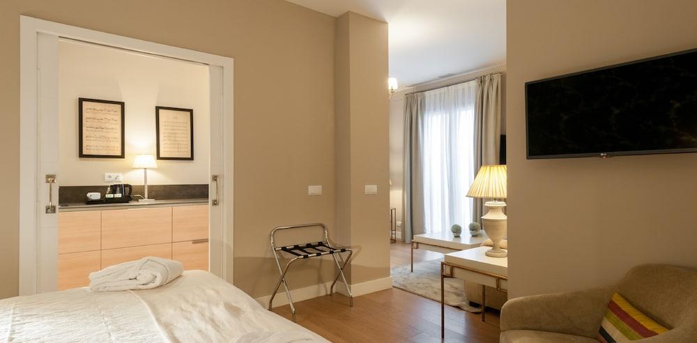 סביליה Suites Murillo Catedral מראה חיצוני תמונה