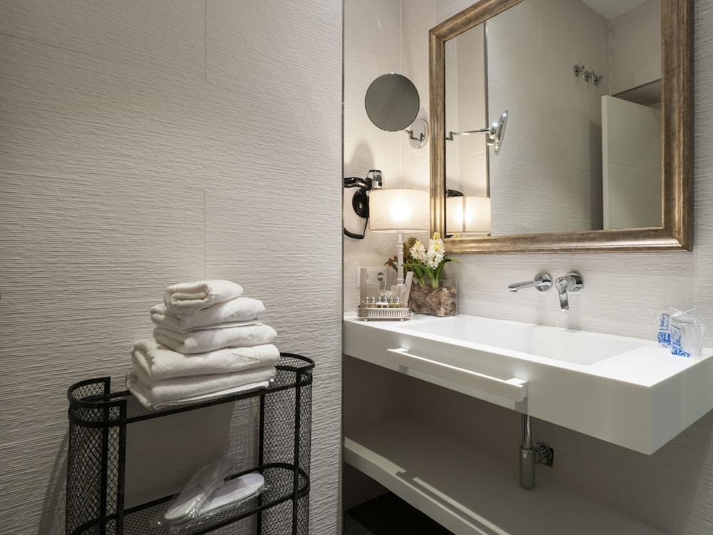 סביליה Suites Murillo Catedral מראה חיצוני תמונה