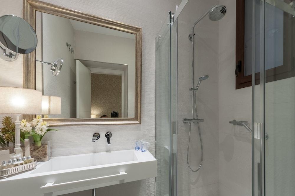 סביליה Suites Murillo Catedral מראה חיצוני תמונה